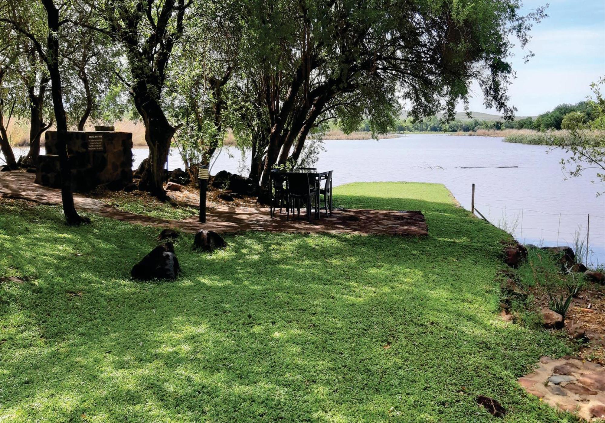 Waterside Cottages & Villas - Self Catering Gaborone Exteriér fotografie